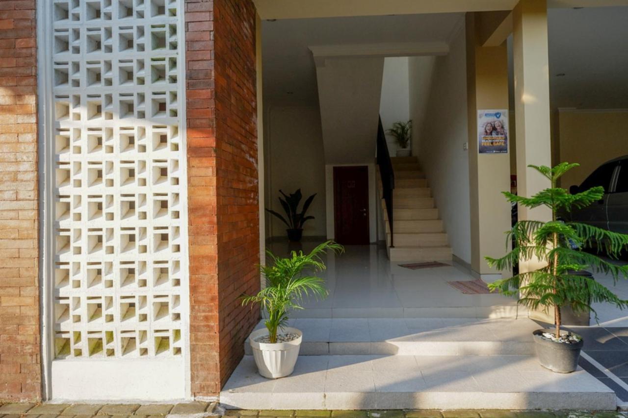 RedDoorz Syariah at Omah Sawah Hotel Balong  Bagian luar foto
