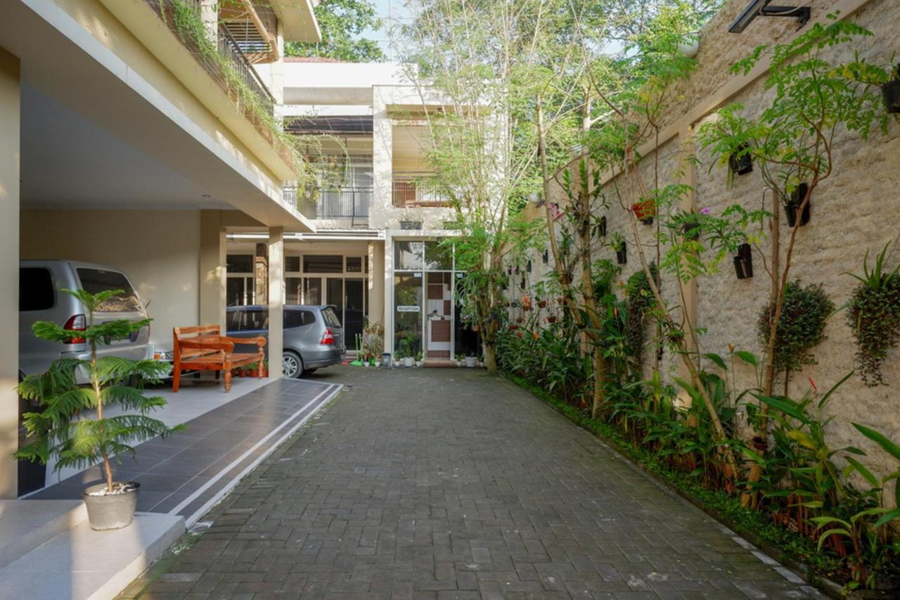 RedDoorz Syariah at Omah Sawah Hotel Balong  Bagian luar foto