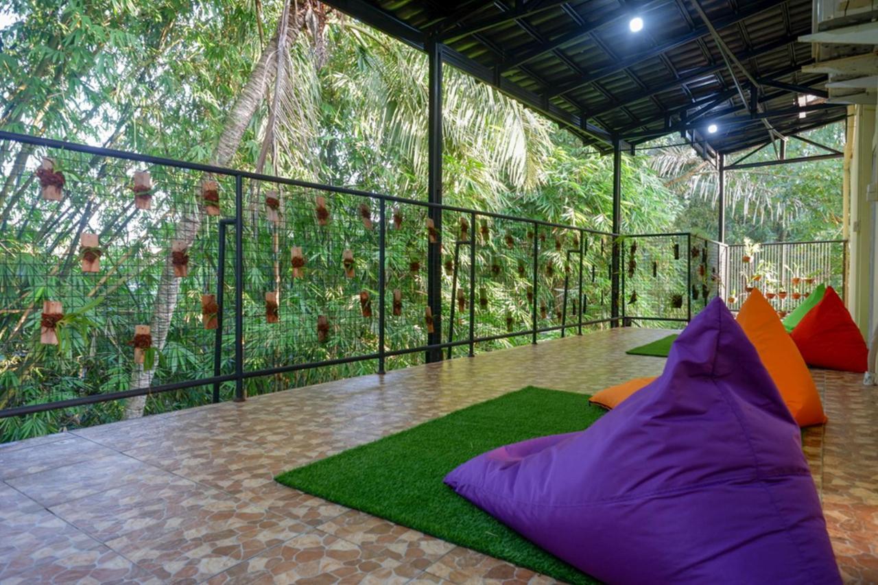 RedDoorz Syariah at Omah Sawah Hotel Balong  Bagian luar foto